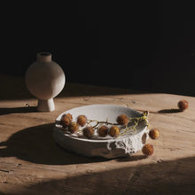 Load image into Gallery viewer, ray sandstone vase